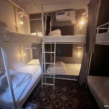 Lucky Hostel Luang Prabang Bagian luar foto