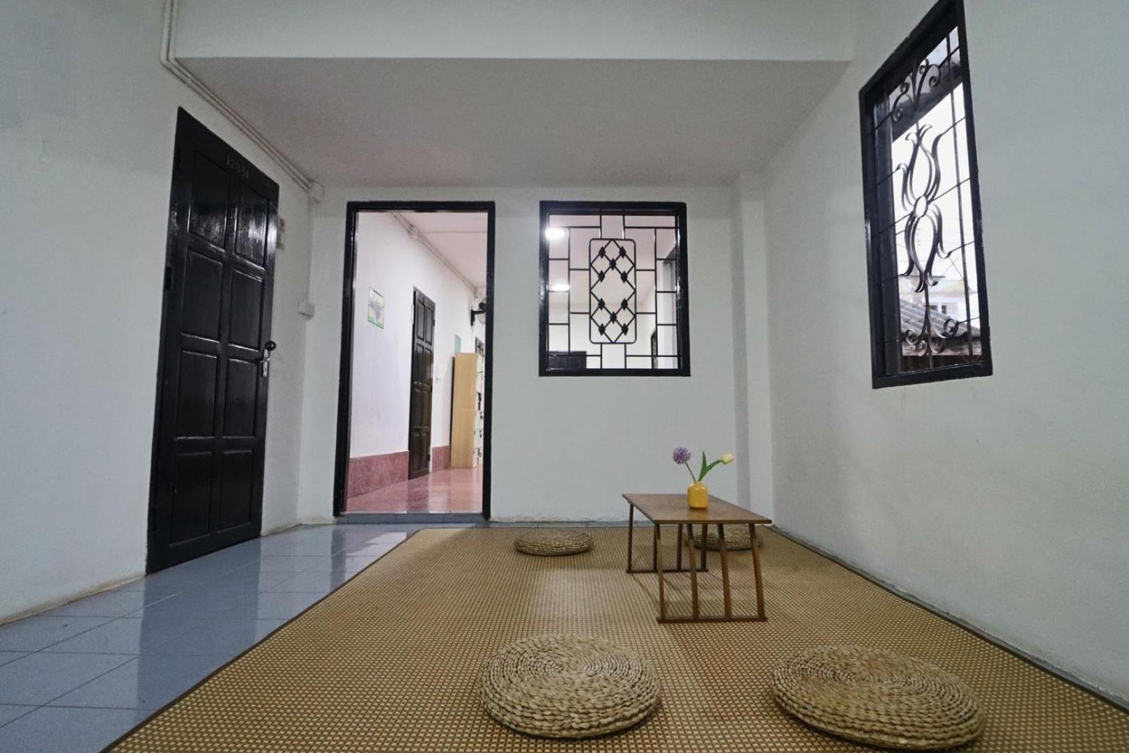 Lucky Hostel Luang Prabang Bagian luar foto